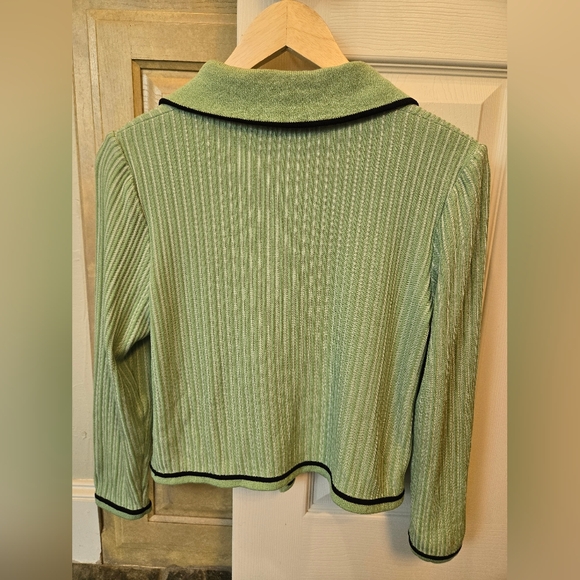 St. John Jacket - Picture 6 of 6